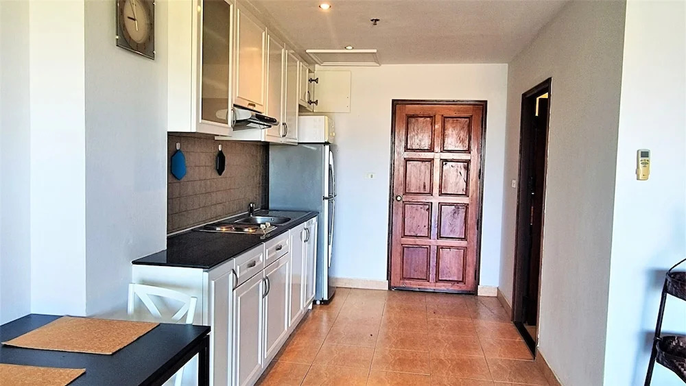 Large Studio Condo Jomtien