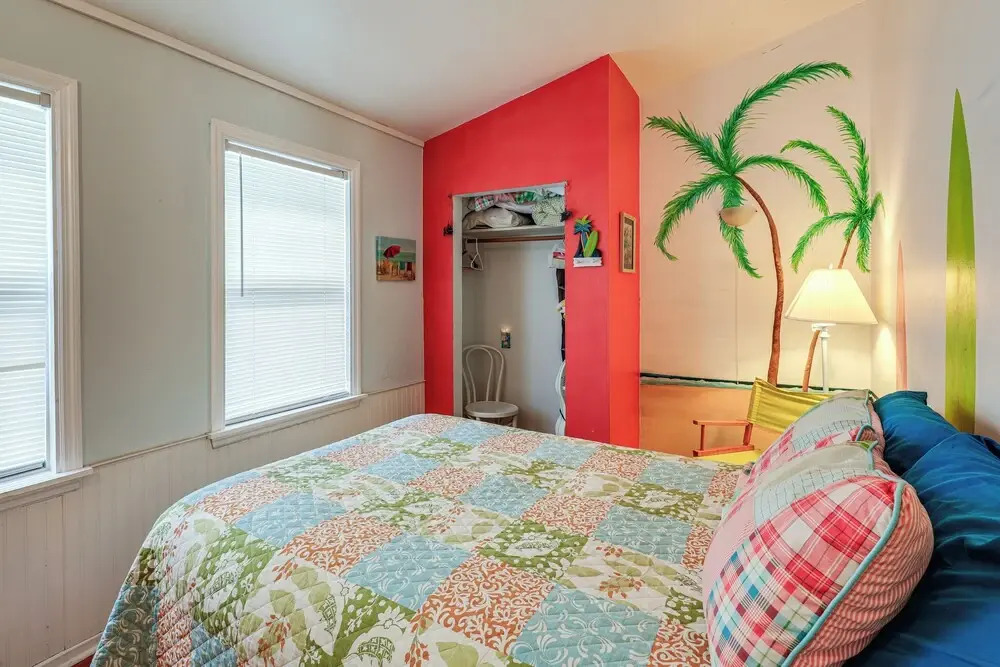 Oceanfront Gem w/ Rooftop Deck: Steps to Sand