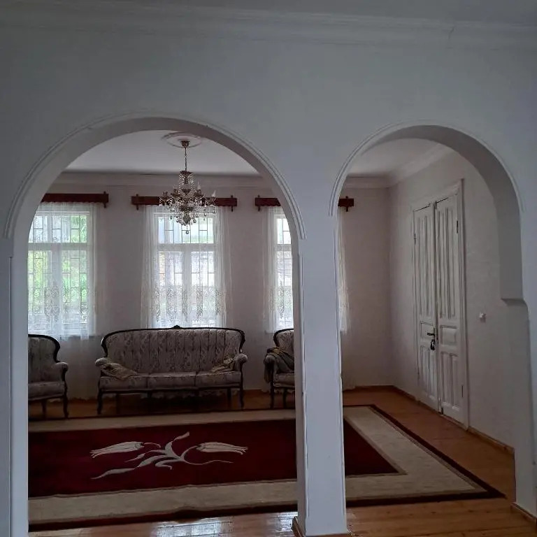 Nika house