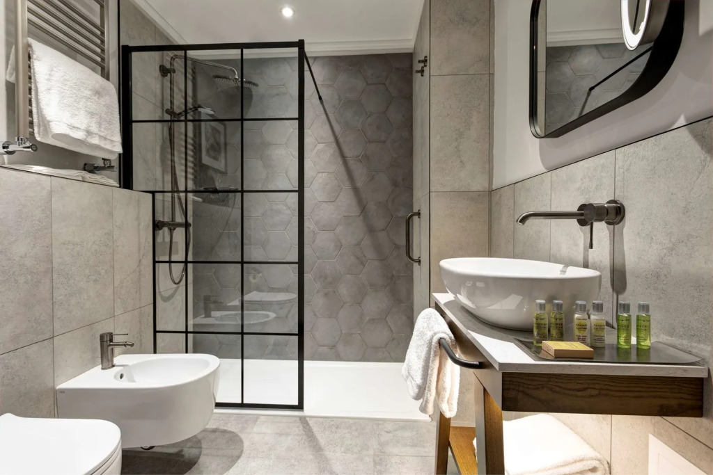 Отель DoubleTree by Hilton Rome Monti