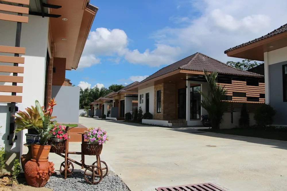 Light House Resort Trang