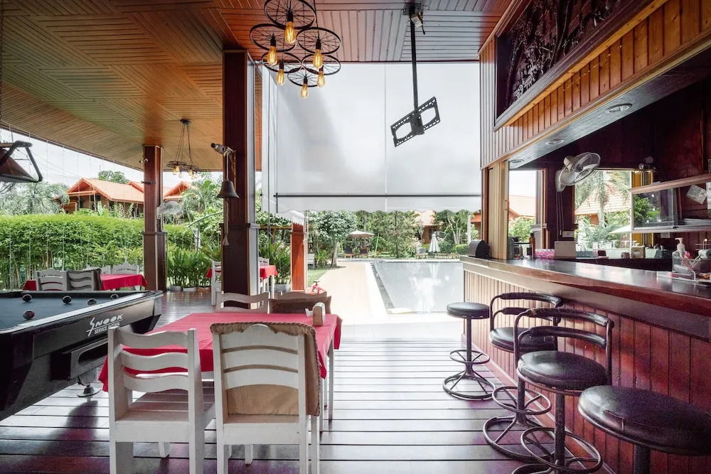 Bang Saray Village Resort