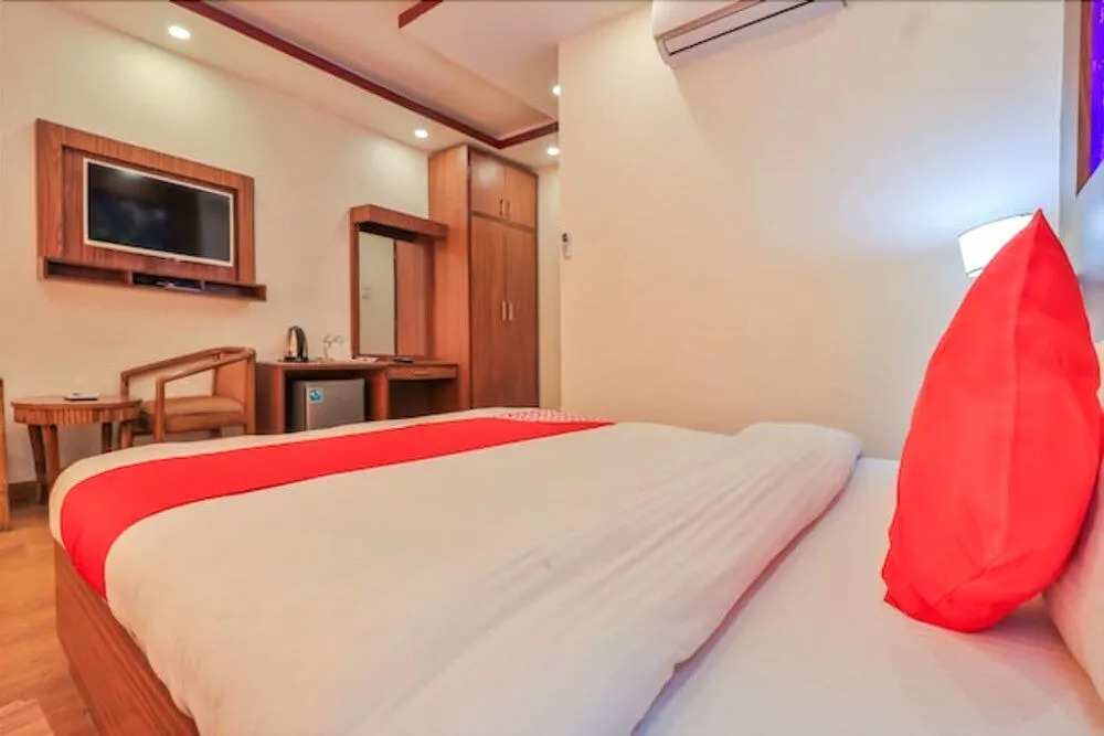 OYO 676 Hotel Maalaxmi Inn