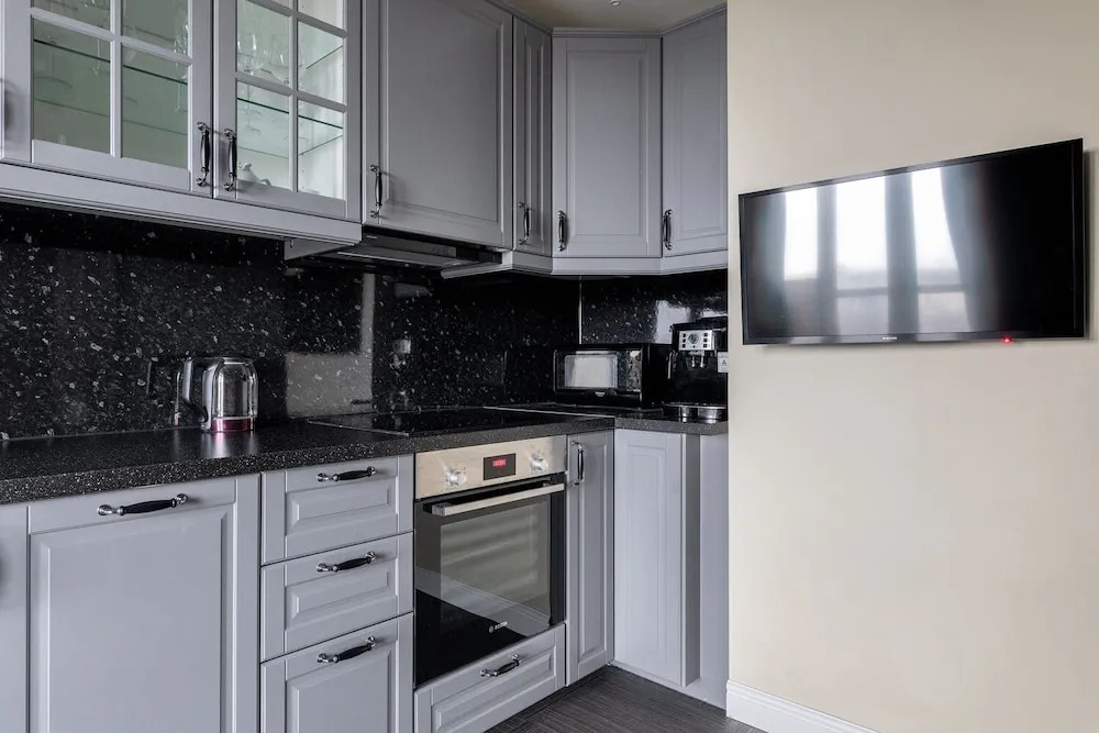 Apartments B. Sampsonievsky 4-6
