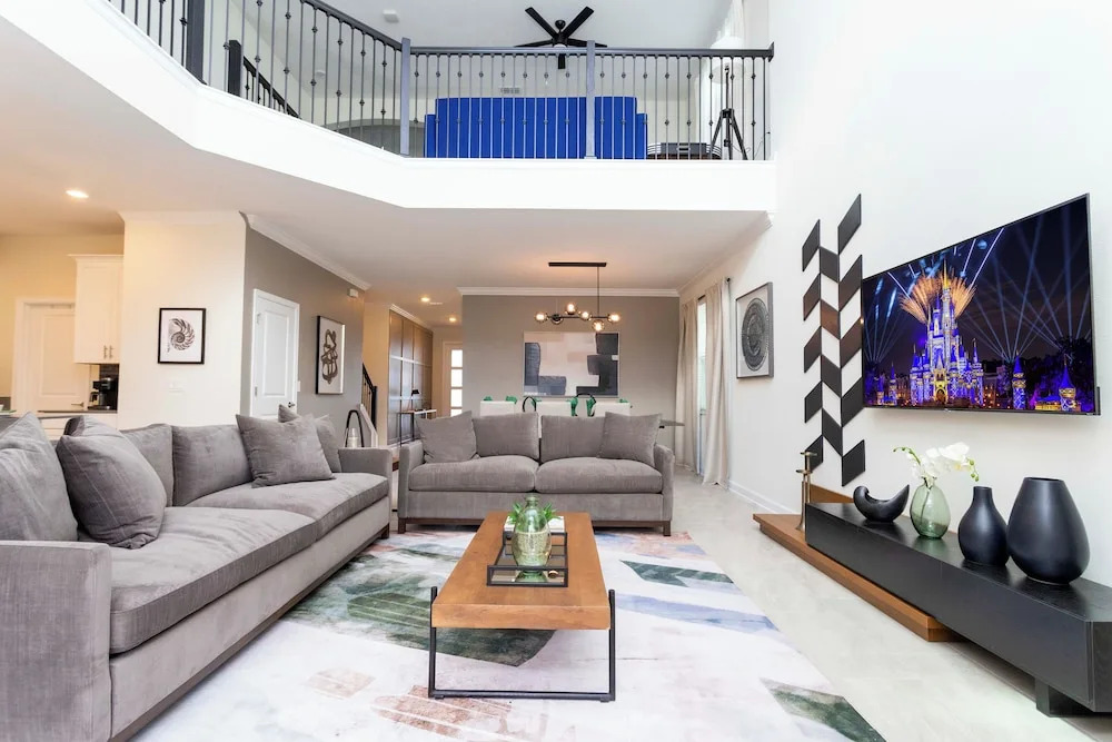 Gorgeous 5Bd Single Family w Pool Storey Lake 2767o