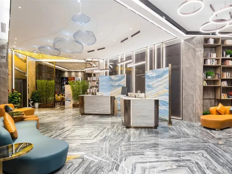 Naive S Hotel
