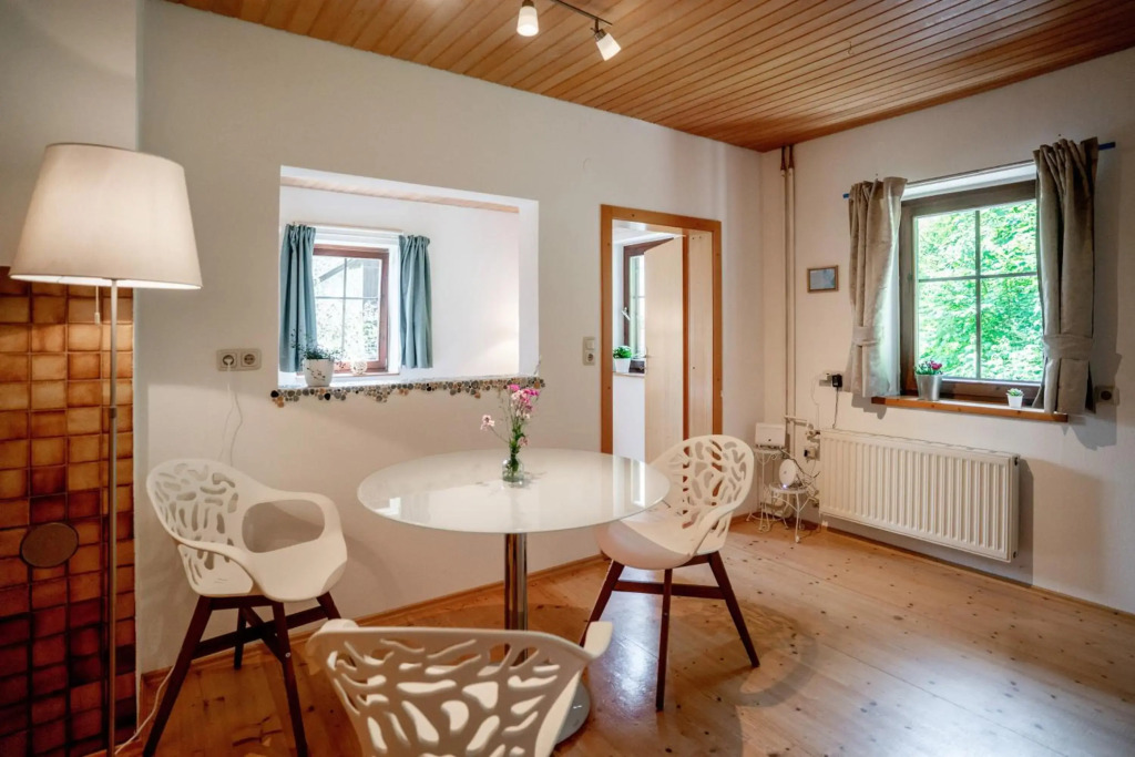 HALLSTATT LAKEVIEW Apartments