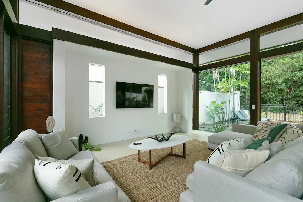 Esprit 9 Palm Cove