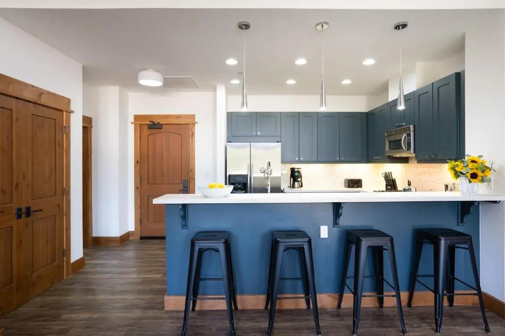 Luxury Top Floor Residence in the Village at Northstar - Catamount 403