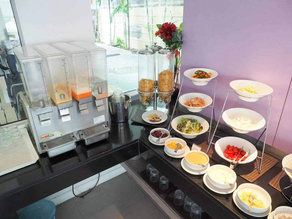 Palette Bella B All Suites Bangkok Hotel