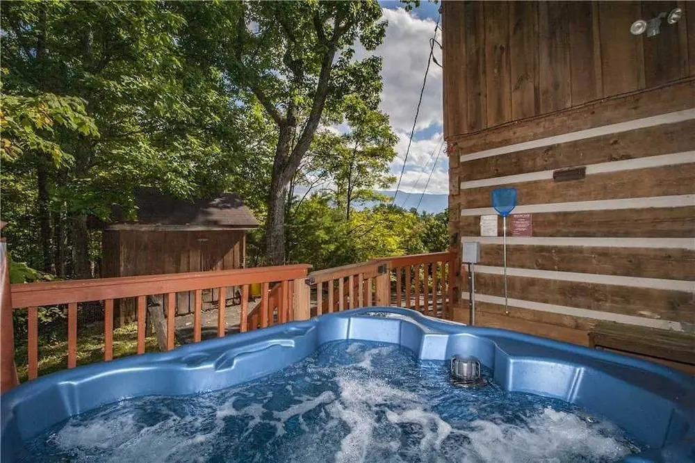 Appalachian Splendor - Two Bedroom Cabin