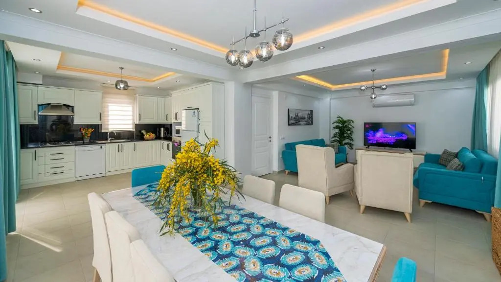 Hisar 1 - 4 Bedroom Holiday Villa in Hisarönü