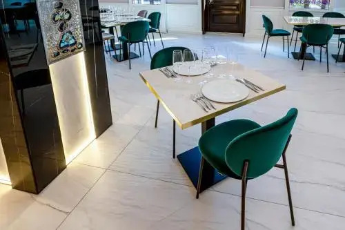 Hotel Carolin