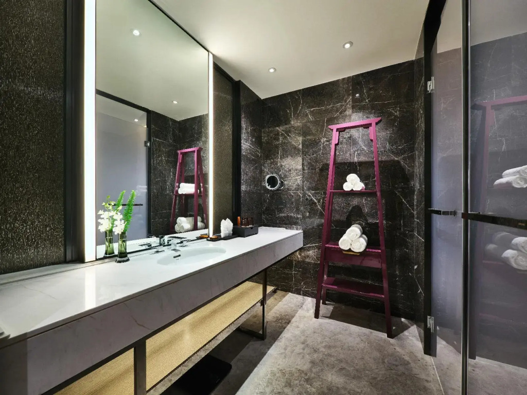 Crowne Plaza Wuxi Lake View