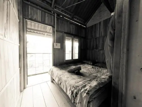 Nola Guest House