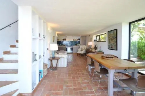 Ref 119. Casa Blanca