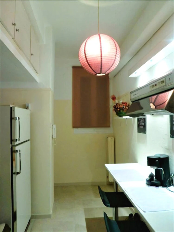 Funky Apt in Central Athens • 5' from Metro!
