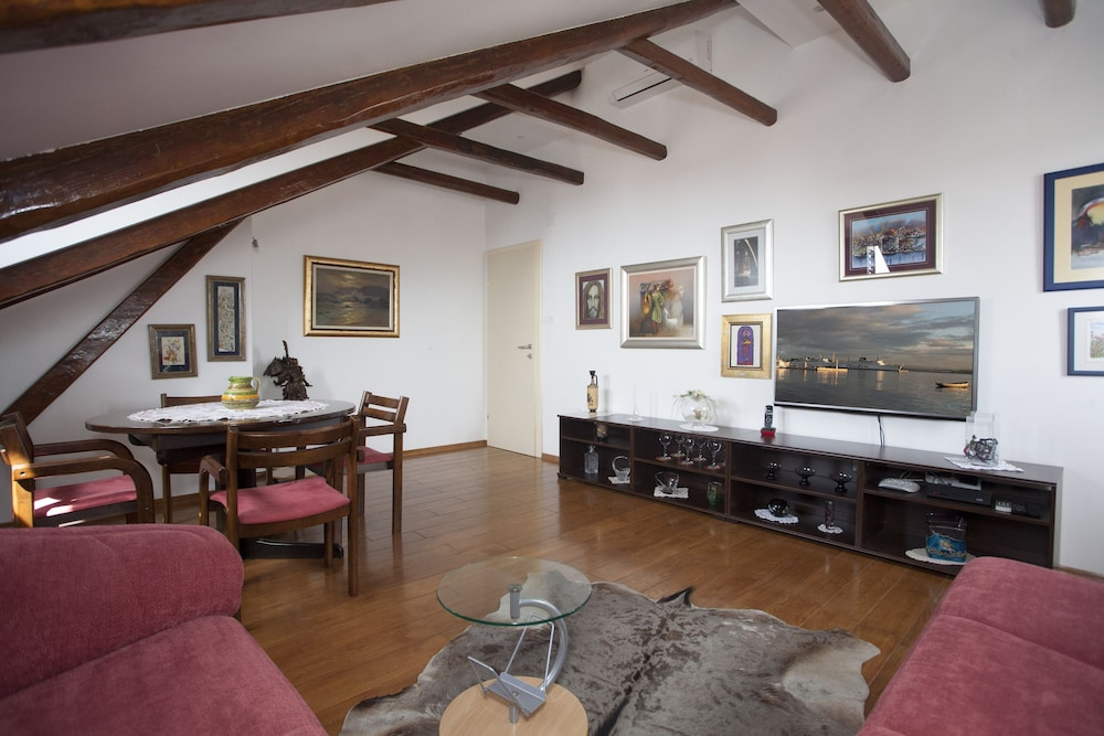 Apartment Split Belvedere
