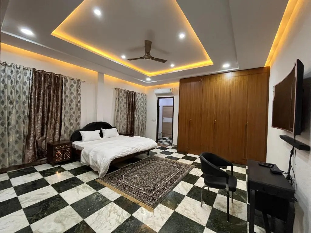 Vaaidehi Premium Stay