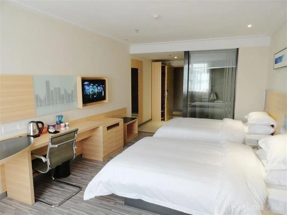 City Hotel