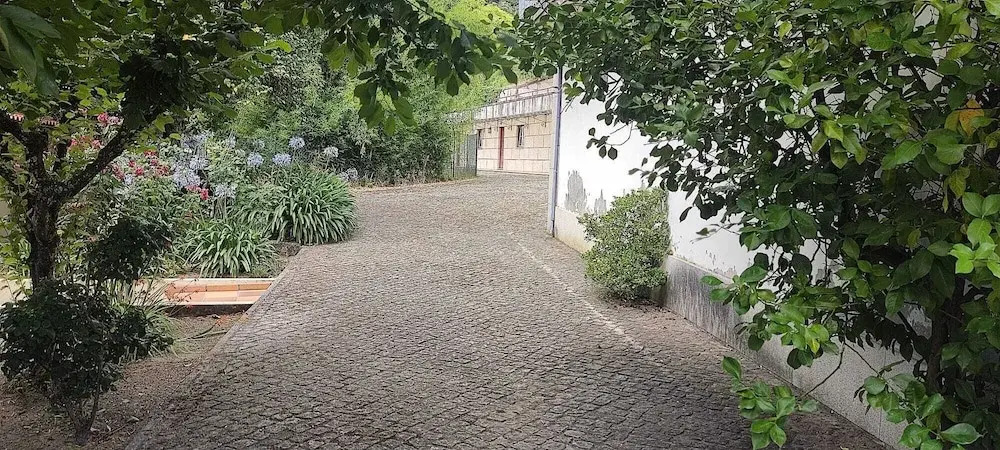 Nomad's Country - The Garden House
