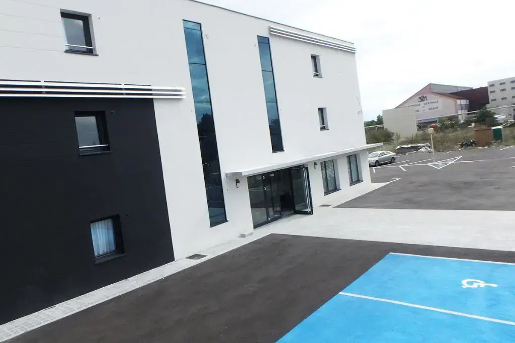 The Originals City, Marne-la-Vallée Est, Meaux ,GLASSY HOTEL