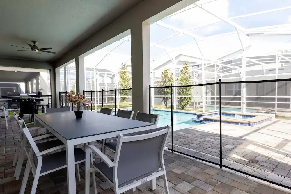 Luxury 9BR Villa Poolside Bliss n Pool Table Fun