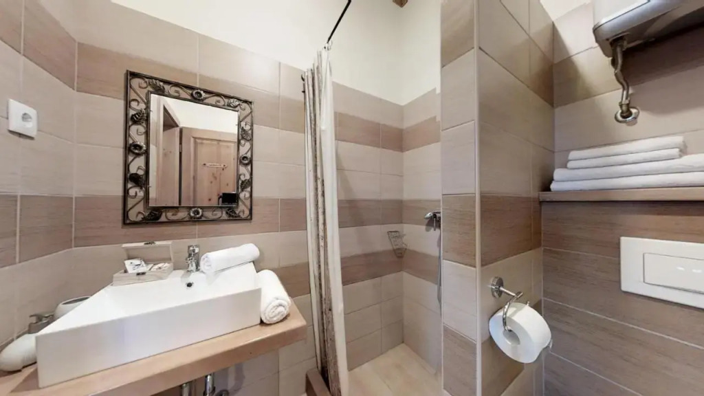 Tóth Vendégház és Apartmanház Újfehértó