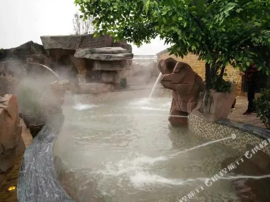 Yunqi Hotel