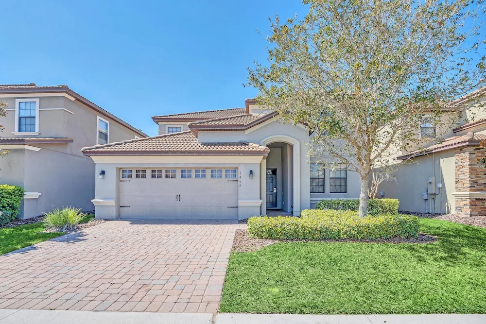 1458 Moon Valley Drive