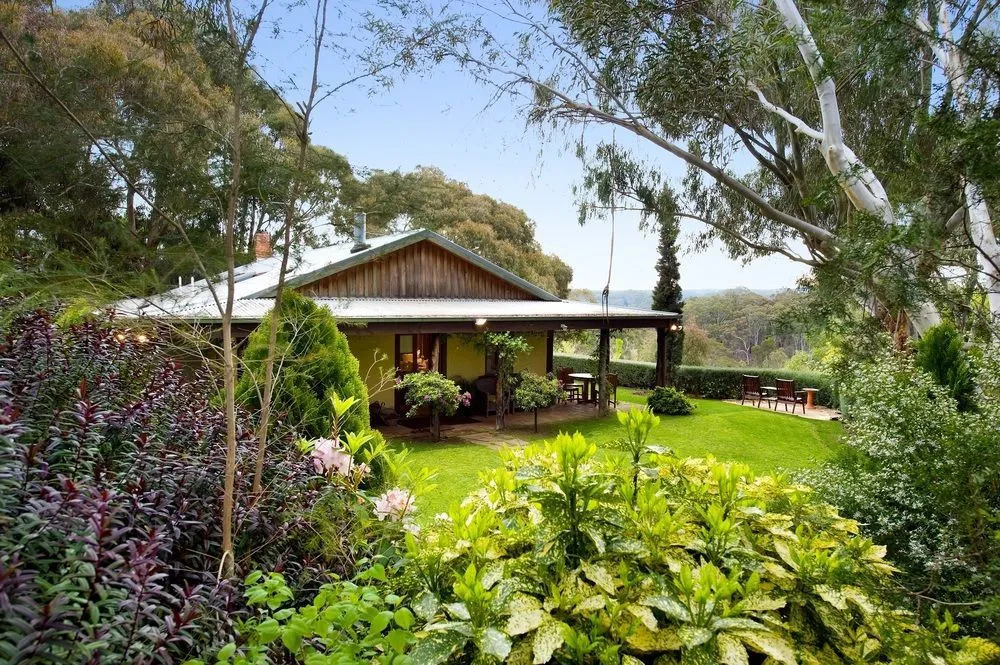 Italian Hill Garden Villa