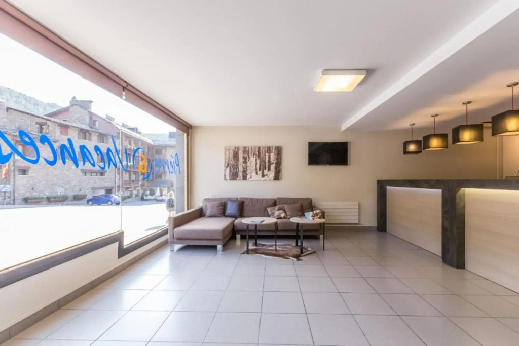 AC Apartaments Solana Ransol