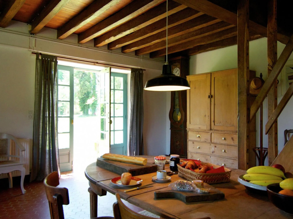 Charming Cottage in Ladignac-le-Long with Garden