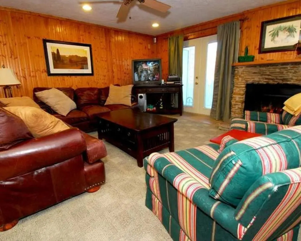 4 Br: Shamrock 28