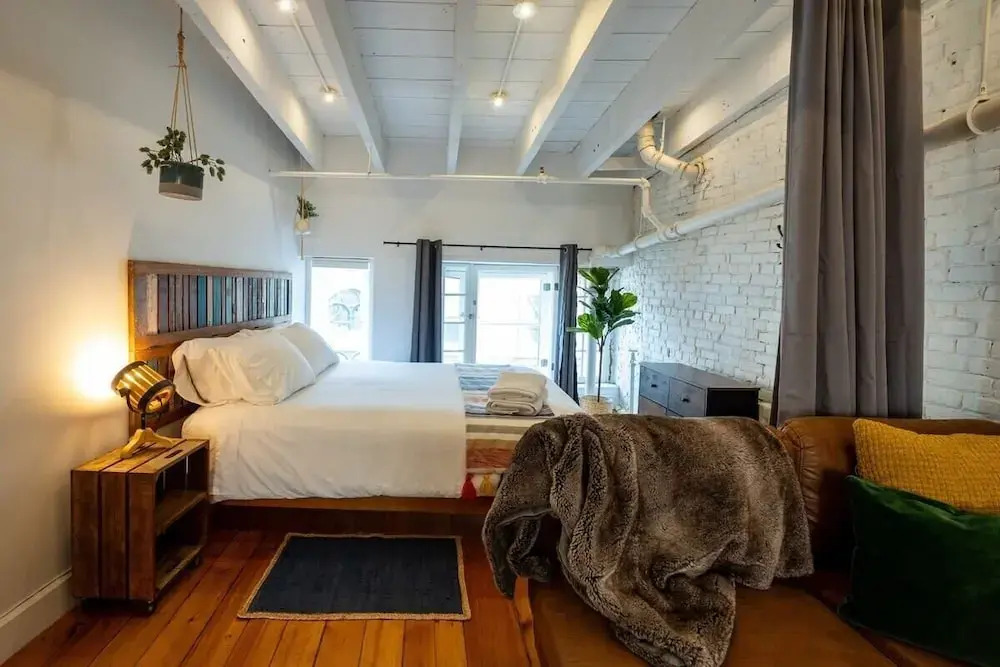 Stunning Old Montreal Penthouse
