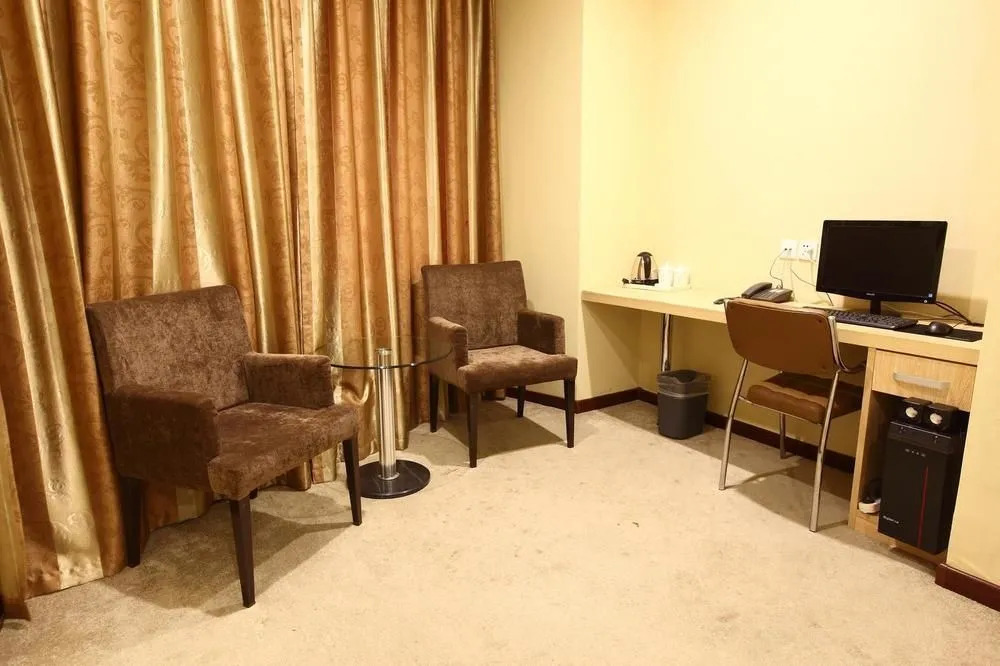 Qingdao Yixin Hotel