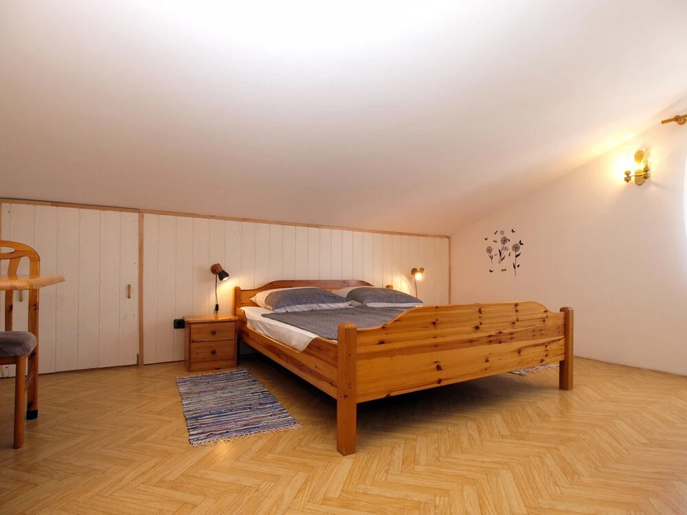 Apartment 692
