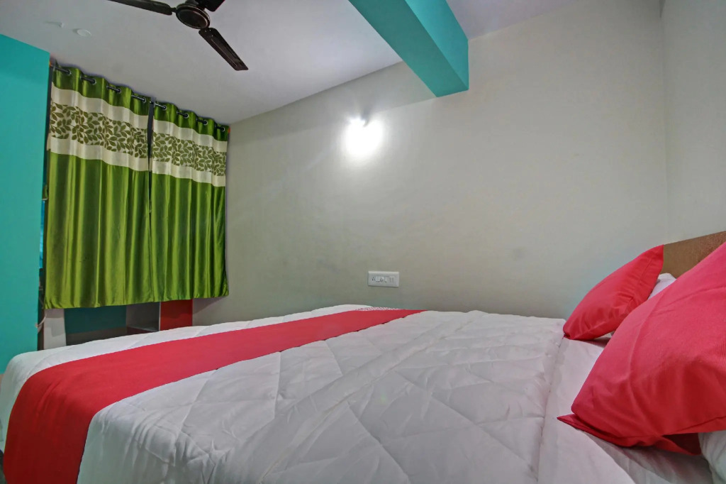 Collection O O 44935 Golden Villa Inn
