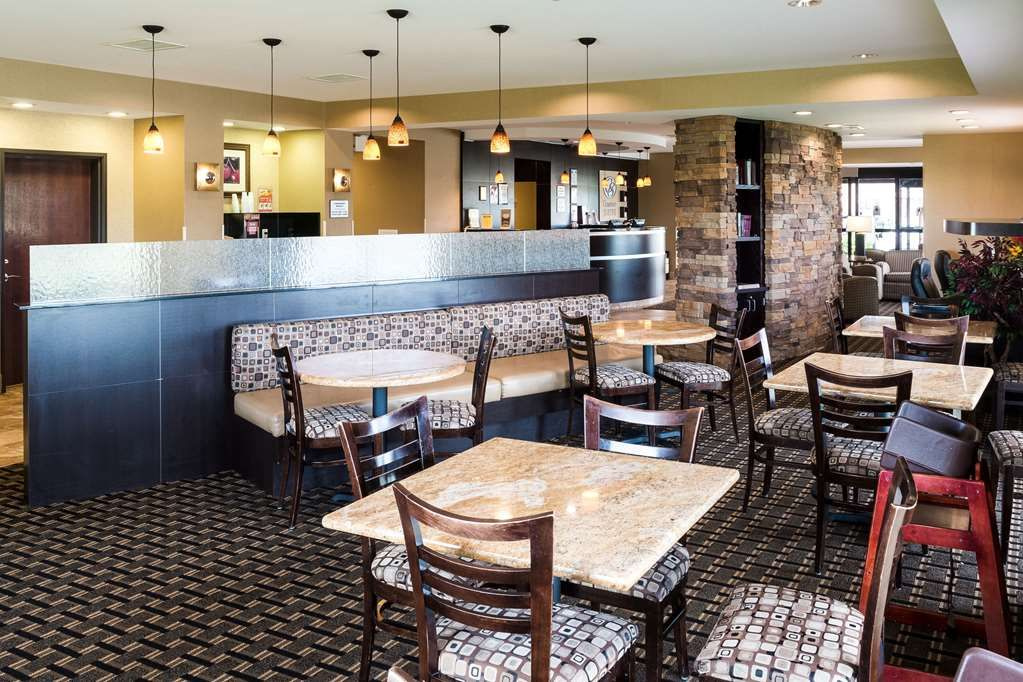 Comfort Suites Rochester