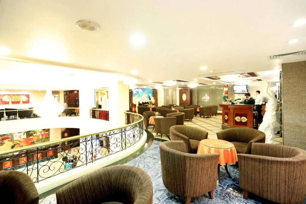 Flower Garden Hotel