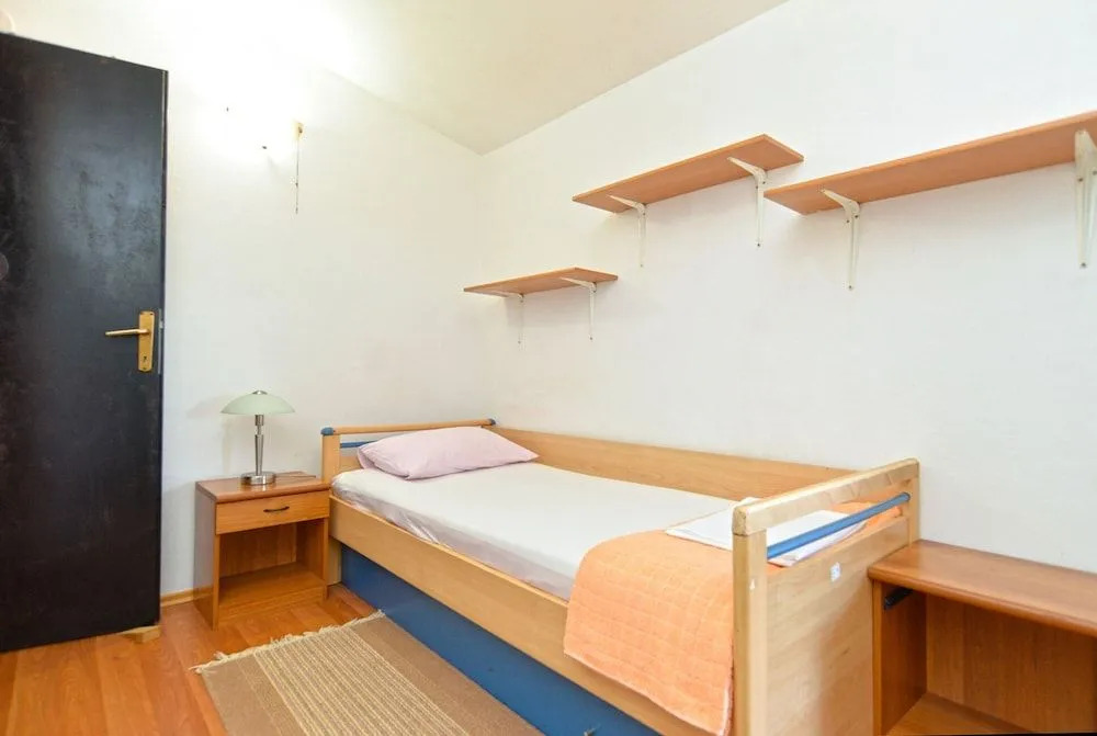 Apartment 1791
