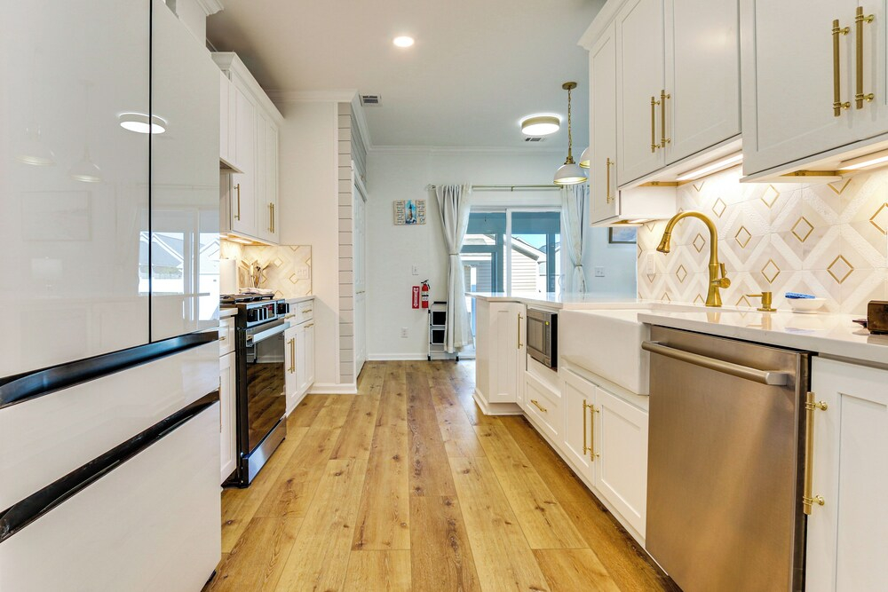 1 Mi to River! Relaxing Family Home in Bluffton