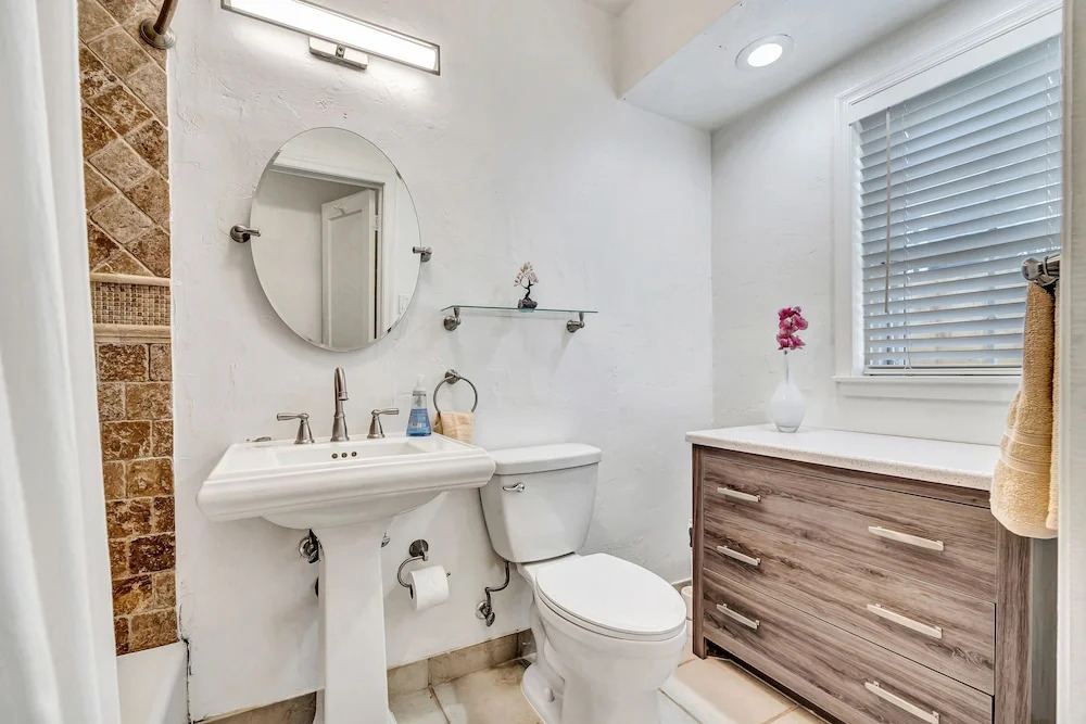 Family Home Heated Pool Victoria Park2BR
