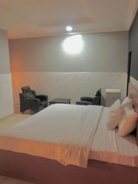 Tofana hotels and apartments Life camp