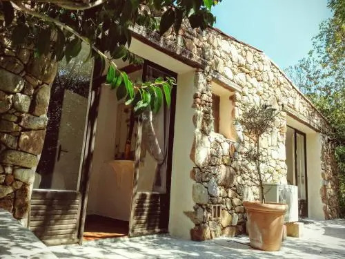 Salvacintoggio -Votre Villa avec Piscine Privée
