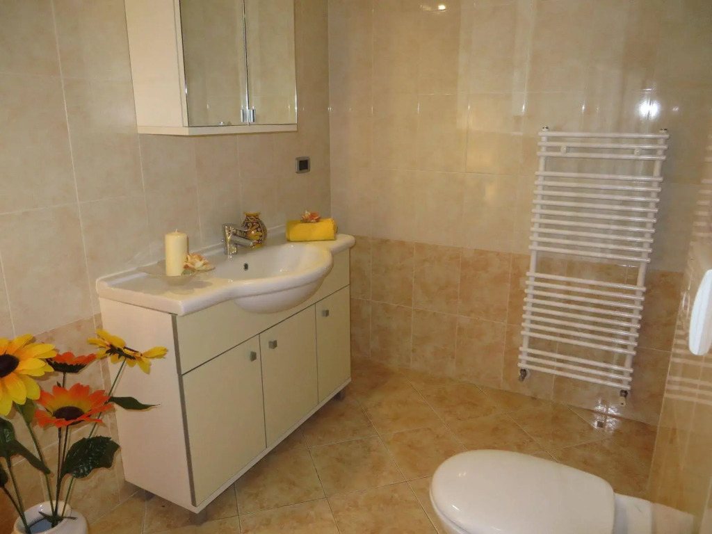 Bella Villa Apartments