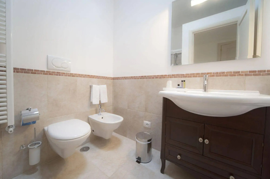 San Velletri Guest House