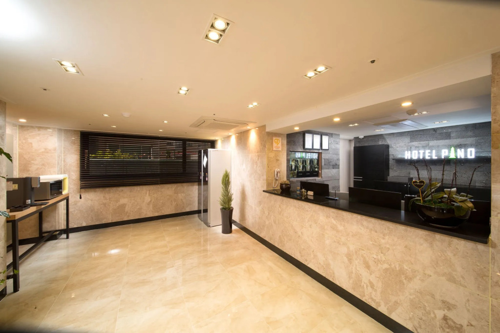 Pino Hotel