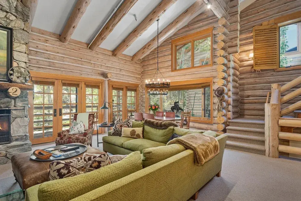 Pine Inn at Trail's End Lodge - Three Bedroom Condo Residence with Spa #2 by Deer Valley Resort