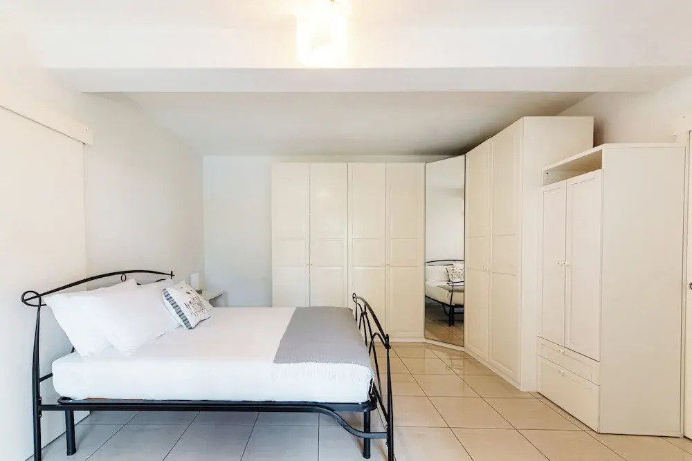 Florida Ascona Rooms by Quokka 360 - Between the Lake and the City